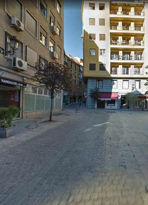 Un Elegante Piso Para Descubrir Madrid Bagian luar foto